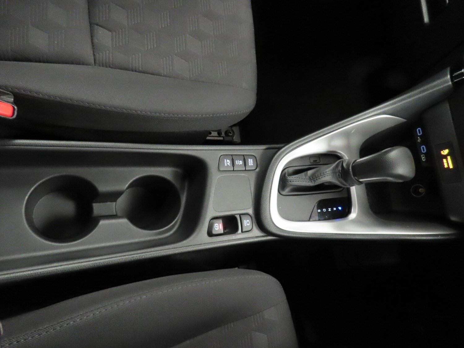 Used Toyota Yaris 2025 for sale - 76321923: Photo 28