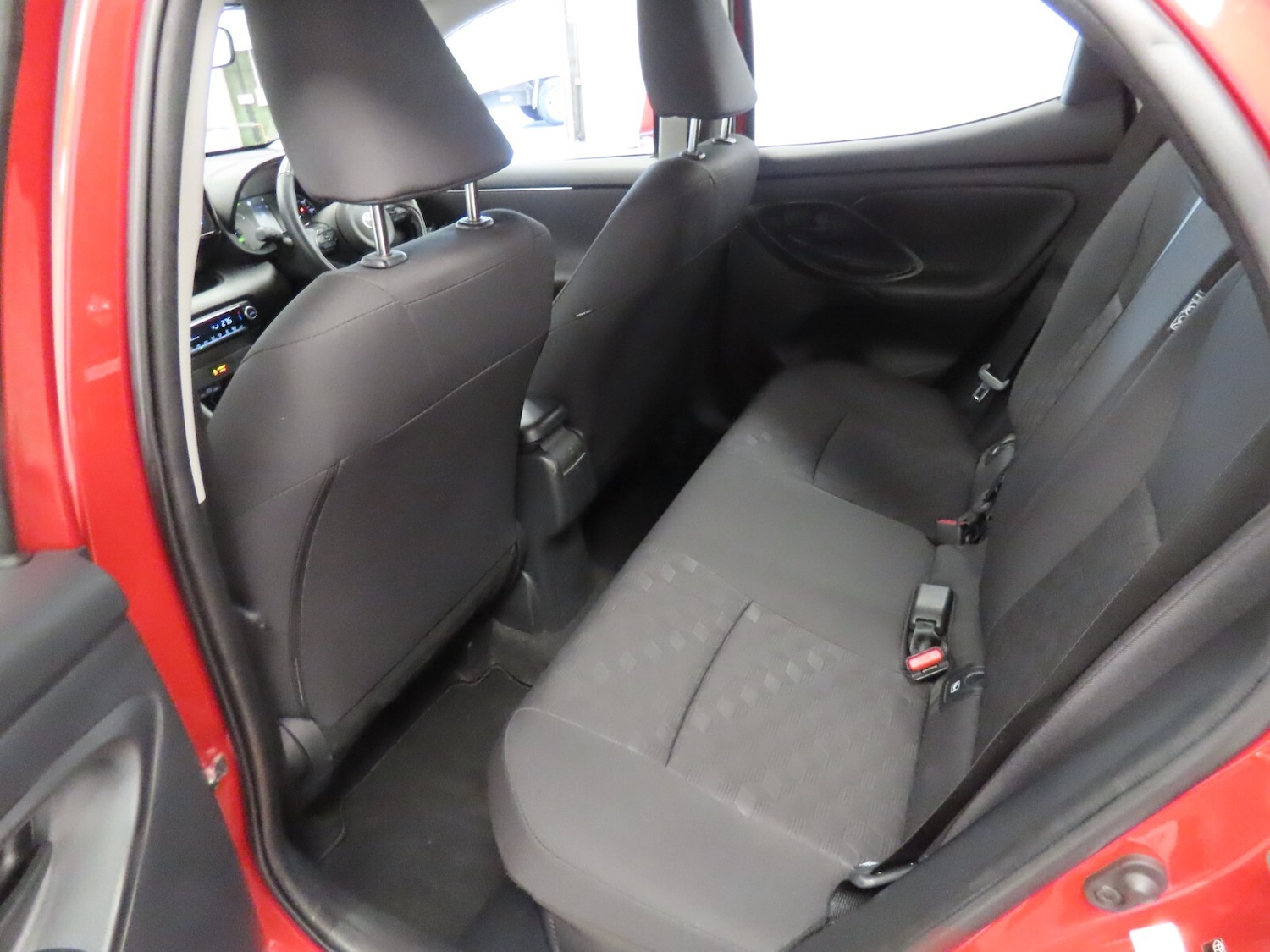 Used Toyota Yaris 2025 for sale - 76321923: Photo 37