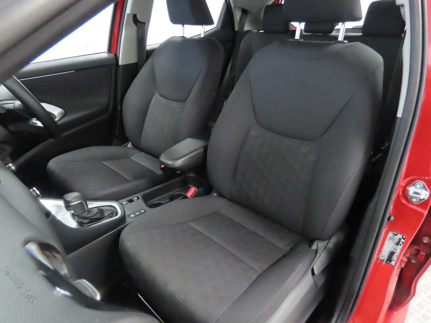 Used Toyota Yaris 2025 for sale - 76321923: Photo 40