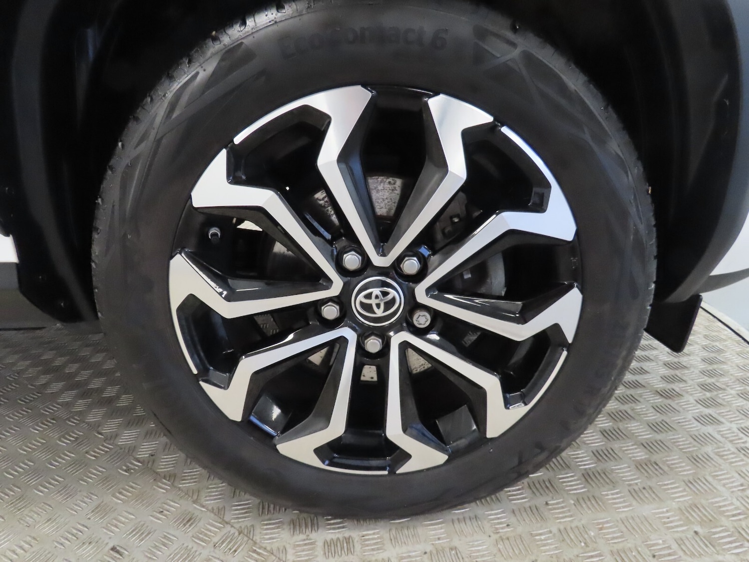 Used Toyota Yaris Cross 2024 for sale - 76984102: Photo 10