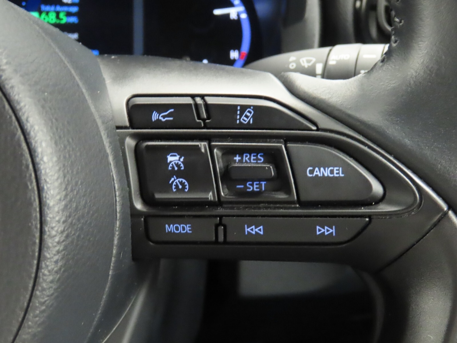 Used Toyota Yaris Cross 2024 for sale - 76984102: Photo 19