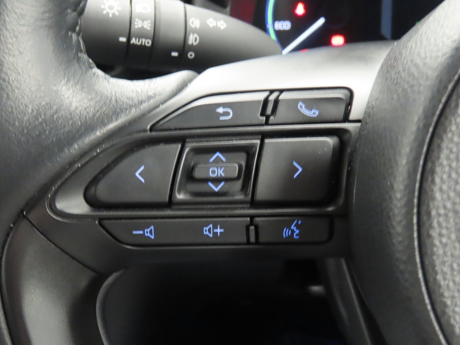 Used Toyota Yaris Cross 2024 for sale - 76984102: Photo 20