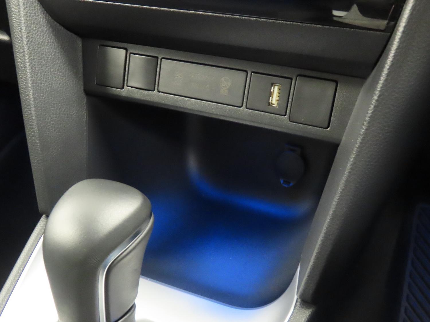 Used Toyota Yaris Cross 2024 for sale - 76984102: Photo 25