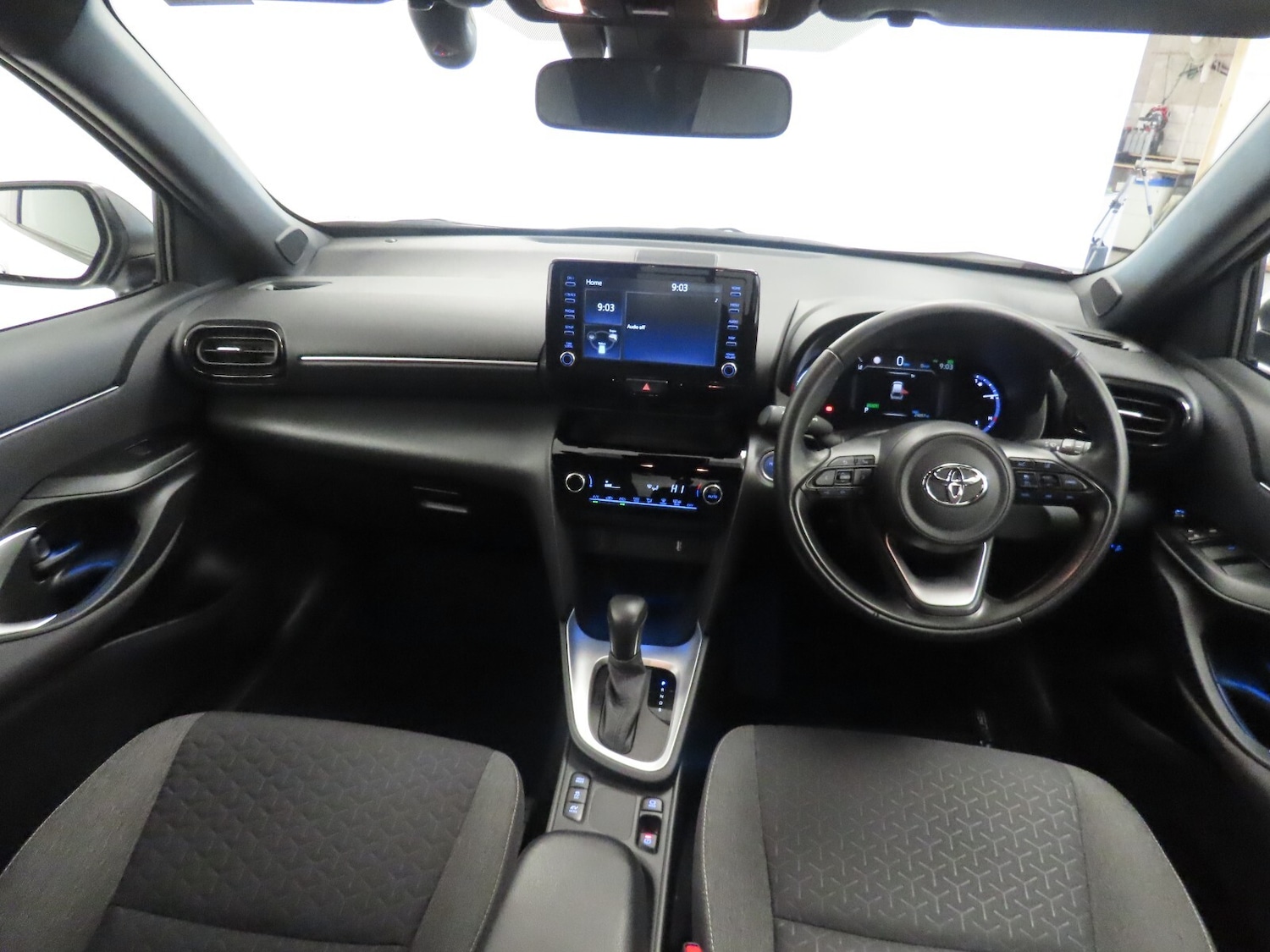 Used Toyota Yaris Cross 2024 for sale - 76984102: Photo 30