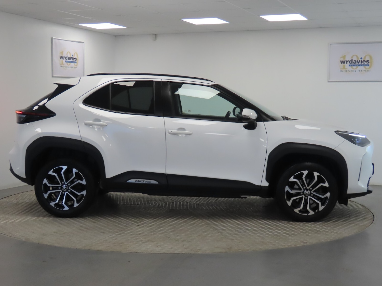 Used Toyota Yaris Cross 2024 for sale - 76984102: Photo 8