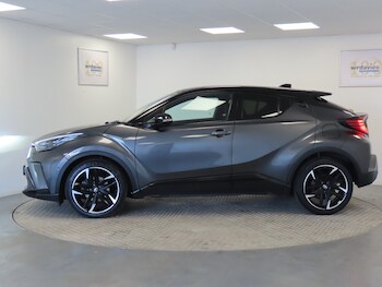 Used Toyota C-HR 2023 for sale - 77762756: Photo
