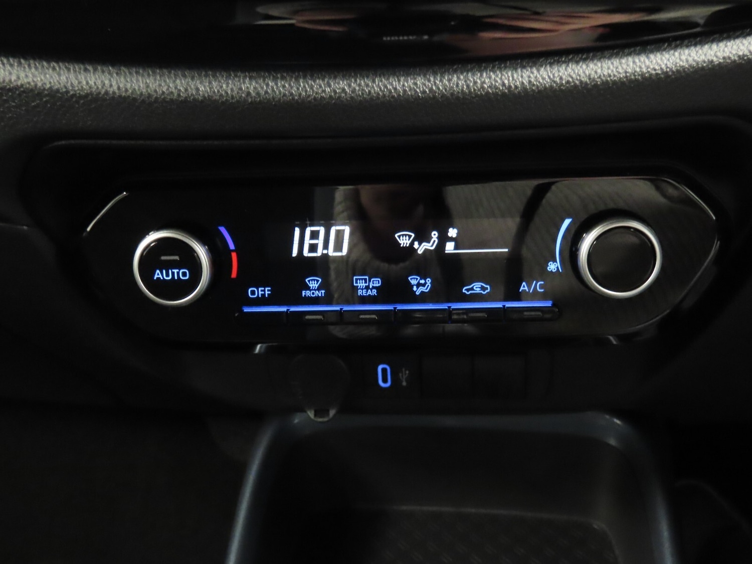 Used Toyota Aygo X 2025 for sale - 76276683: Photo 21