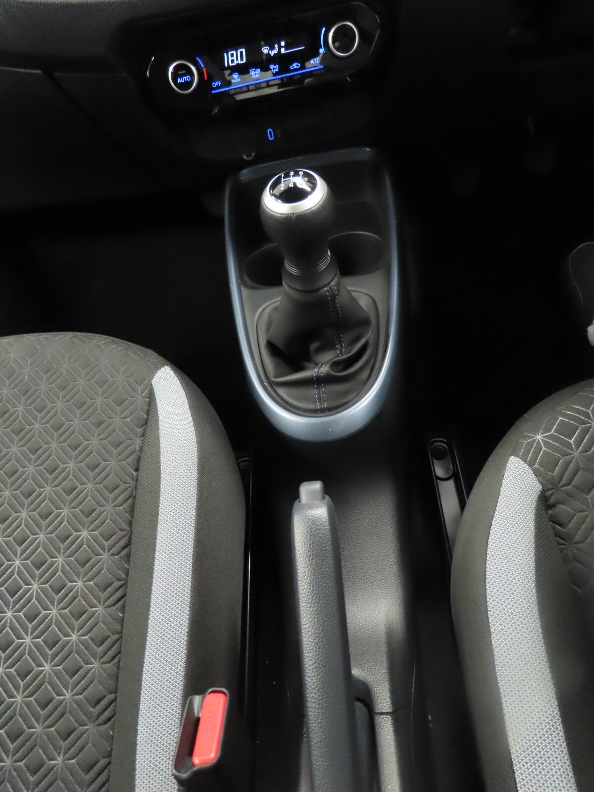 Used Toyota Aygo X 2025 for sale - 76276683: Photo 25
