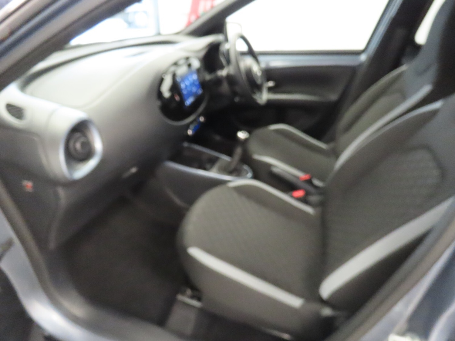 Used Toyota Aygo X 2025 for sale - 76276683: Photo 37