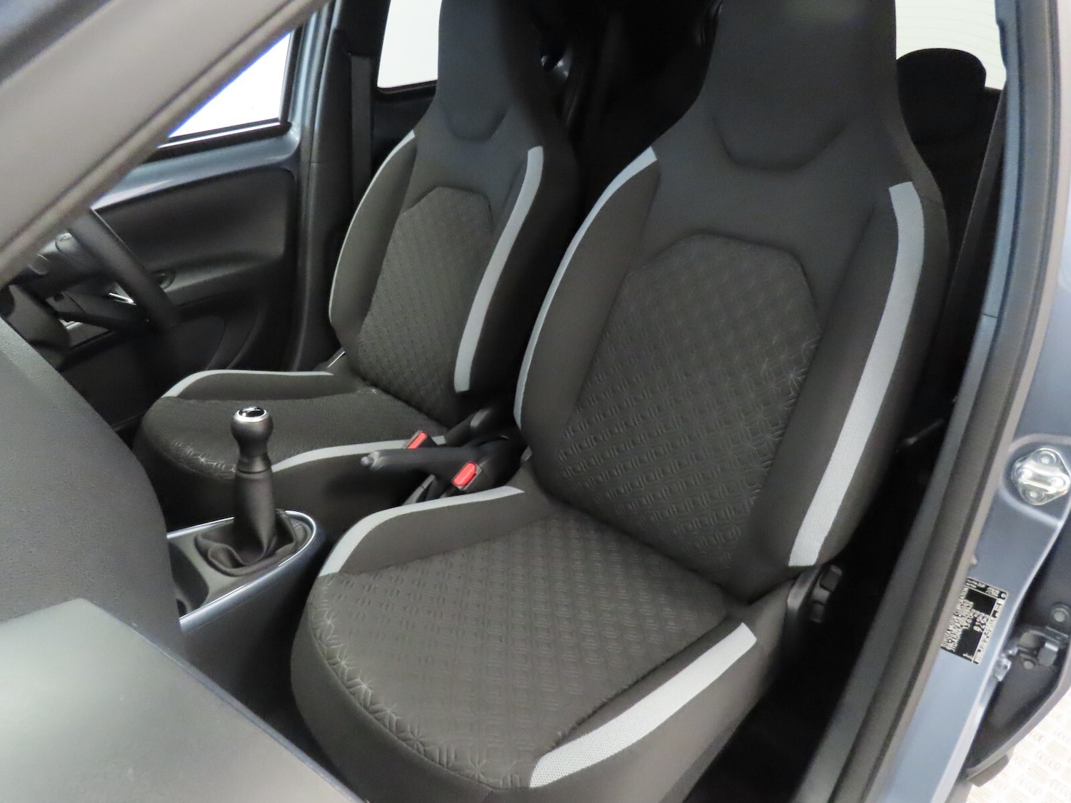 Used Toyota Aygo X 2025 for sale - 76276683: Photo 38