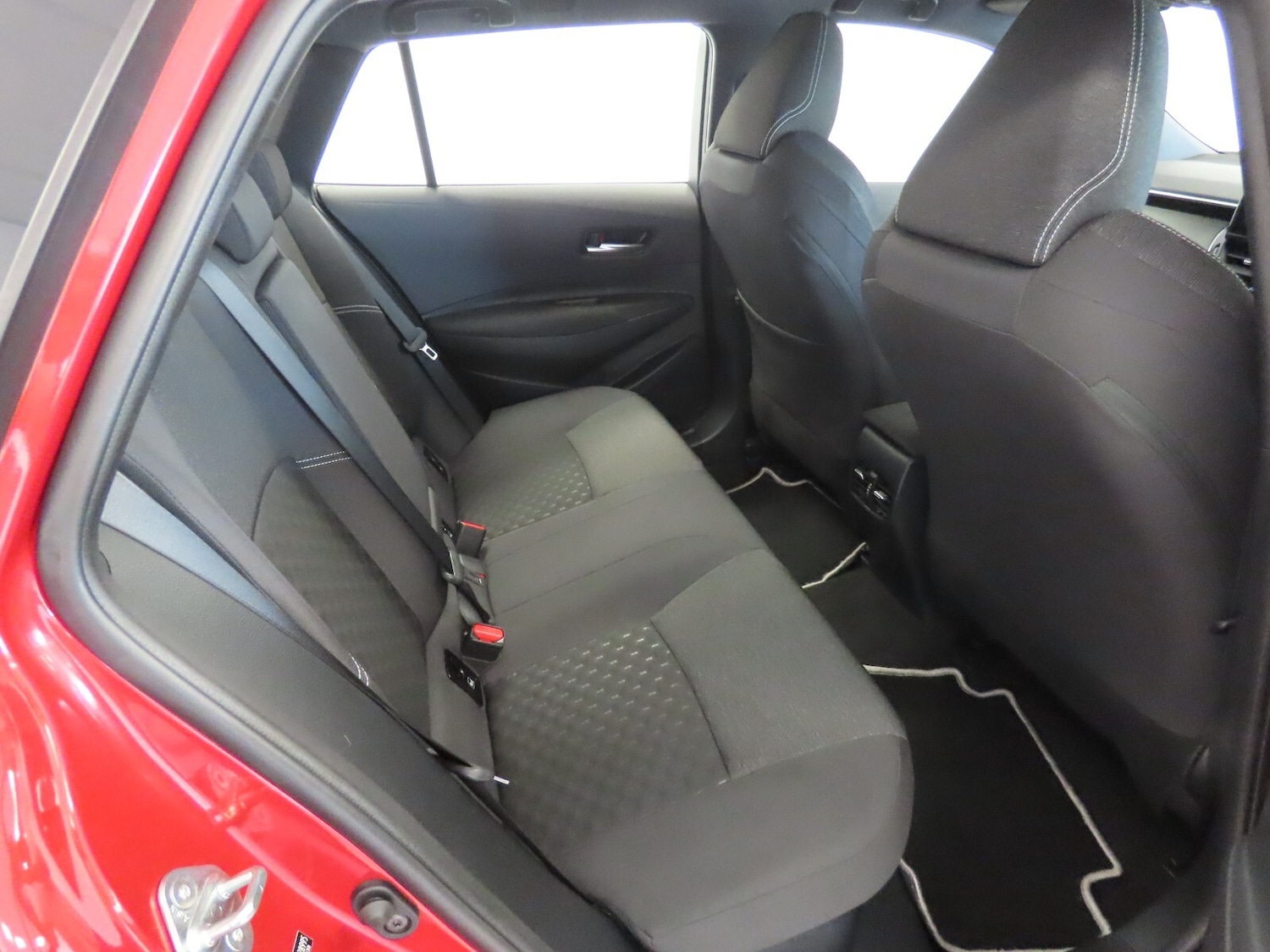 Used Toyota Corolla 2024 for sale - 76276798: Photo 33