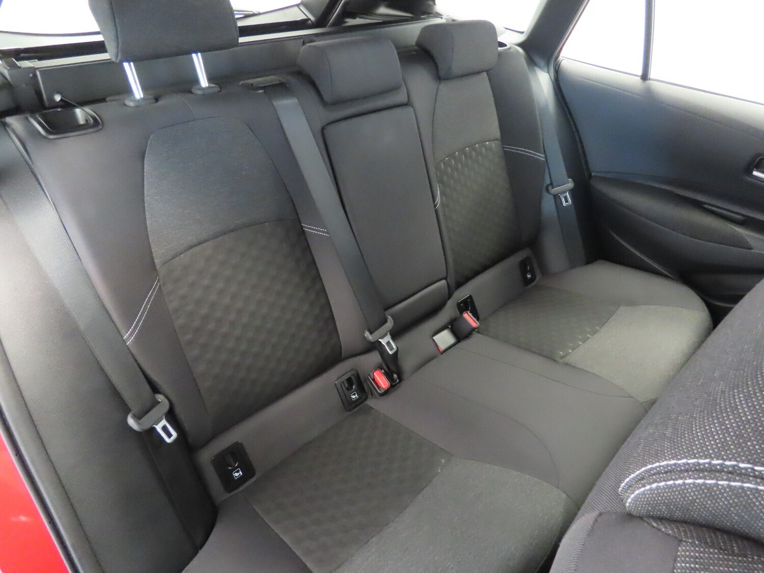 Used Toyota Corolla 2024 for sale - 76276798: Photo 34