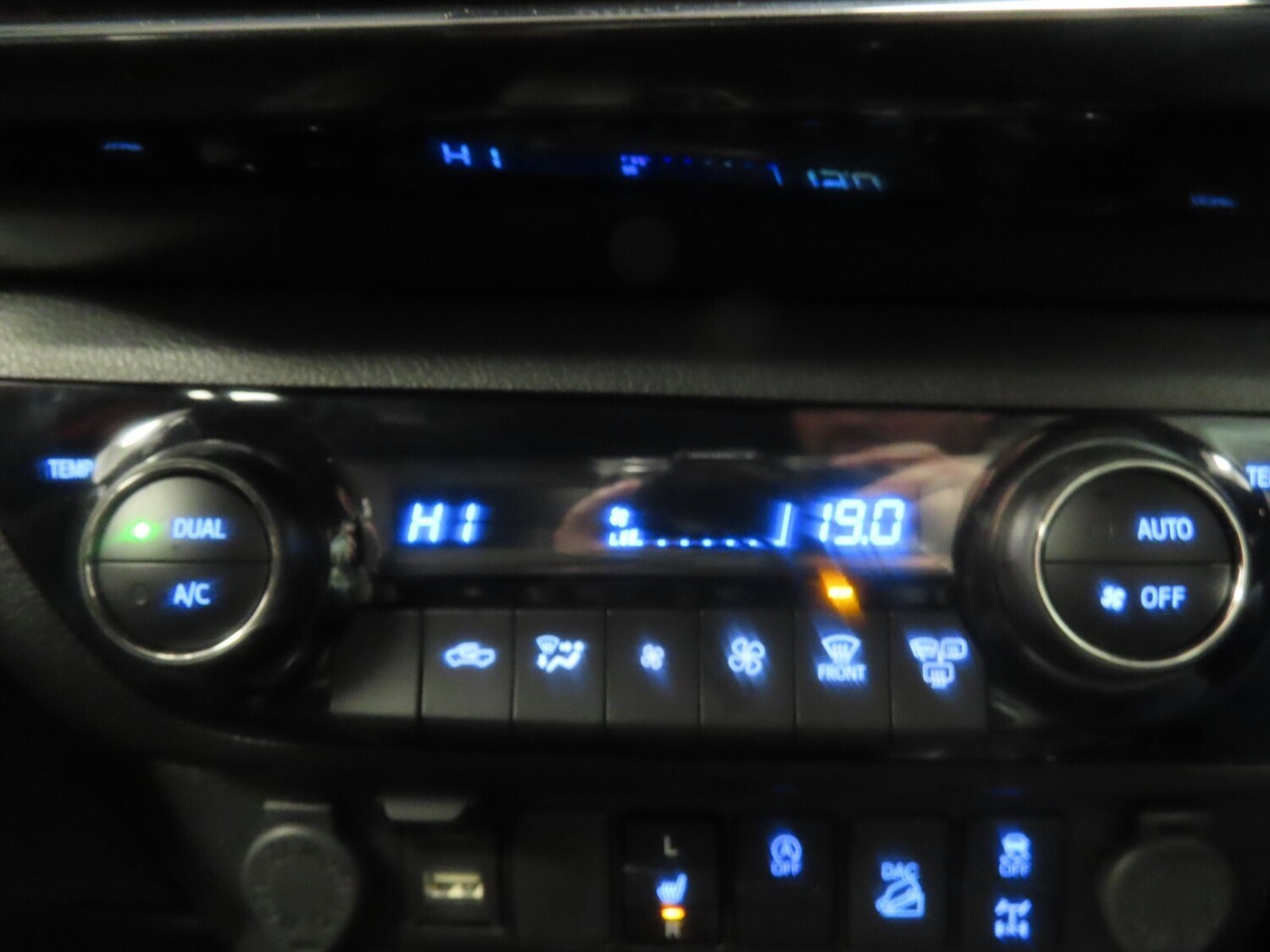 Used Toyota Hilux 2025 for sale - 77178096: Photo 21