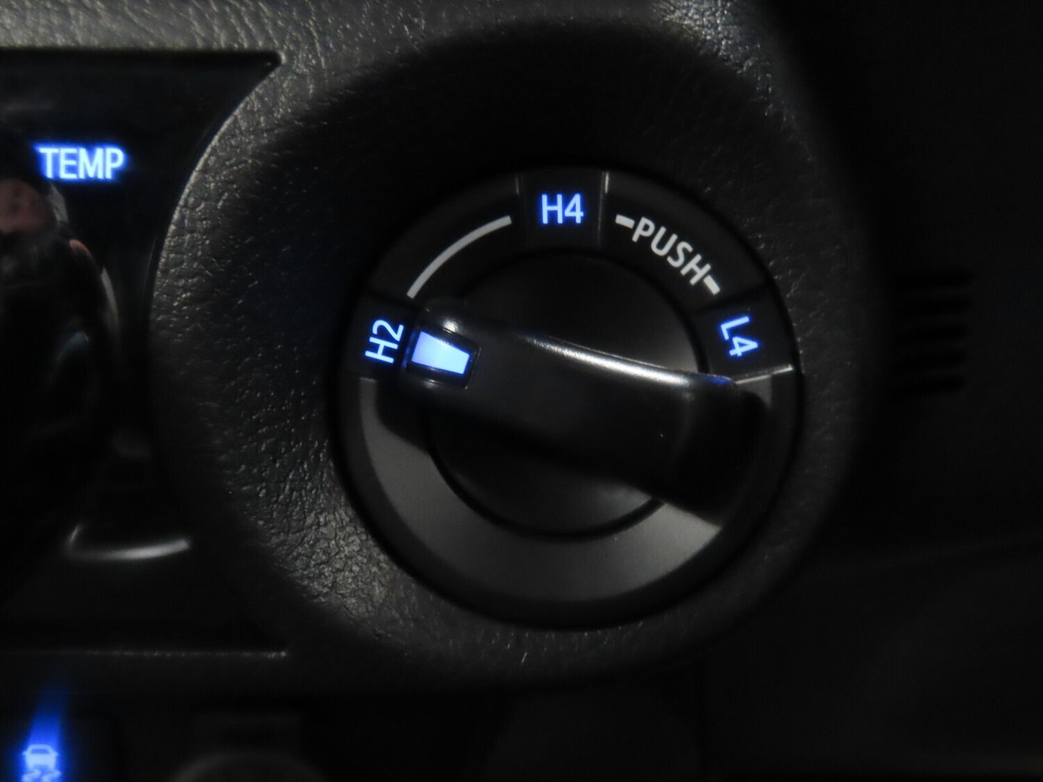 Used Toyota Hilux 2025 for sale - 77178096: Photo 23