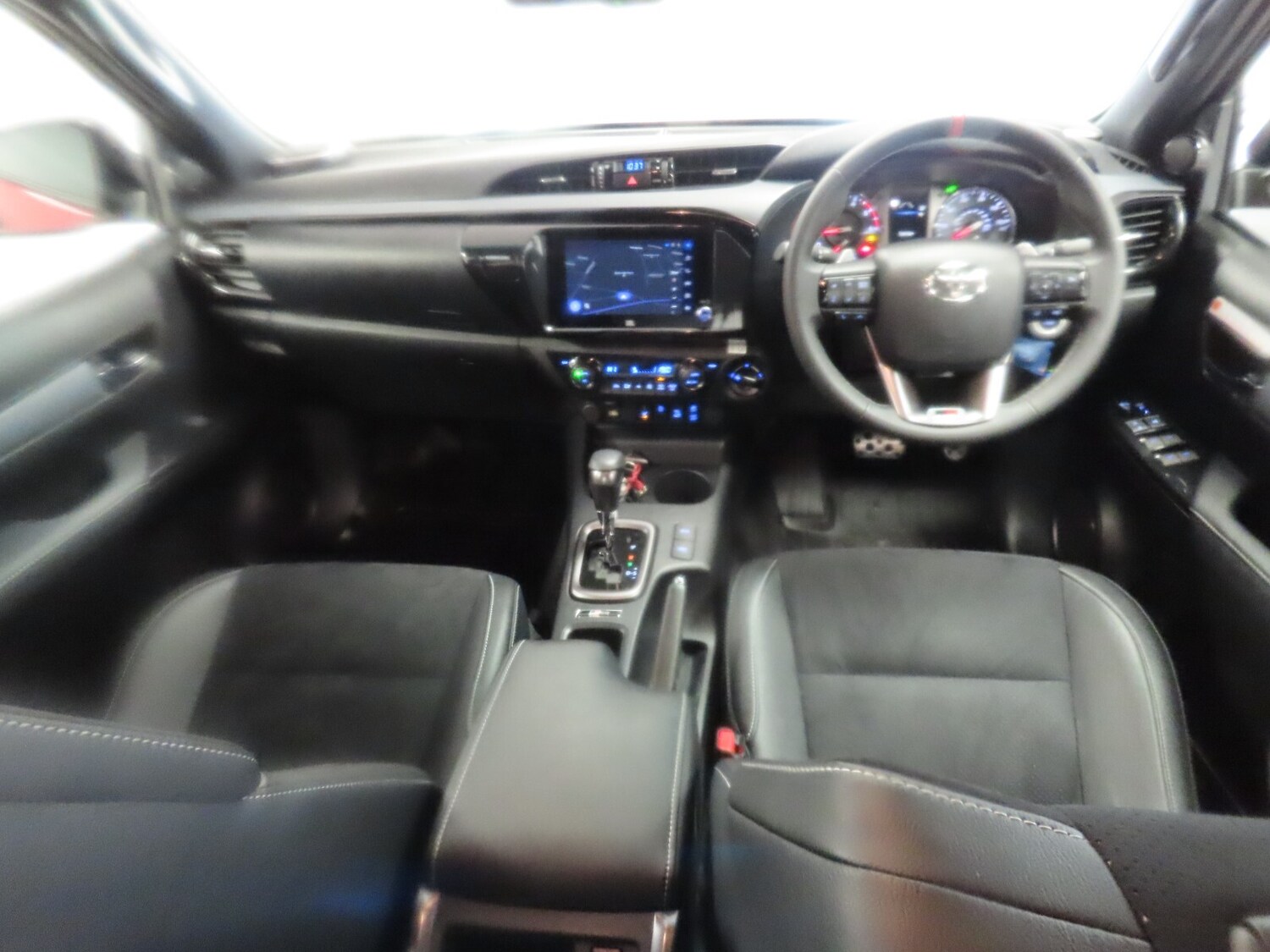 Used Toyota Hilux 2025 for sale - 77178096: Photo 30