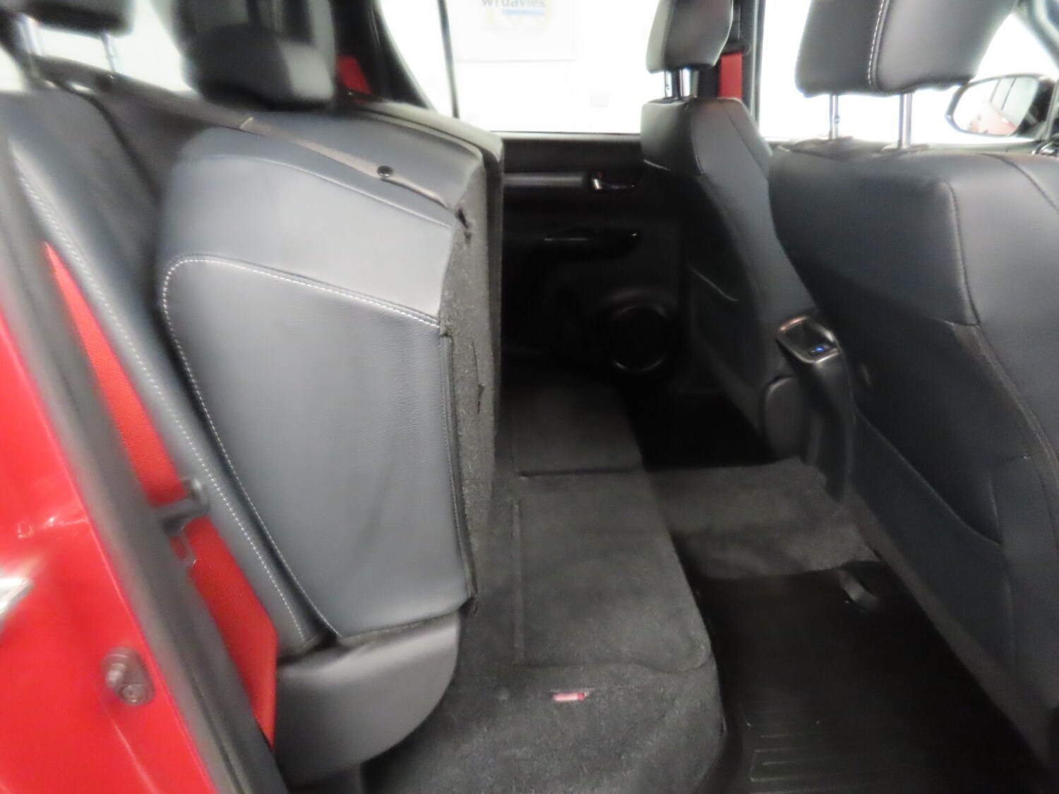 Used Toyota Hilux 2025 for sale - 77178096: Photo 32