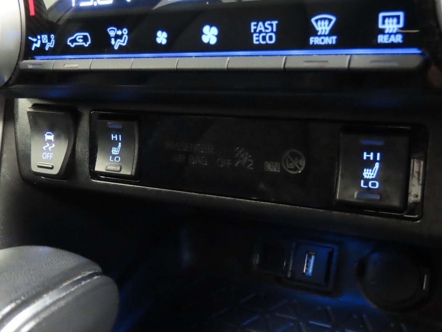 Used Toyota RAV4 2022 for sale - 76404687: Photo 26