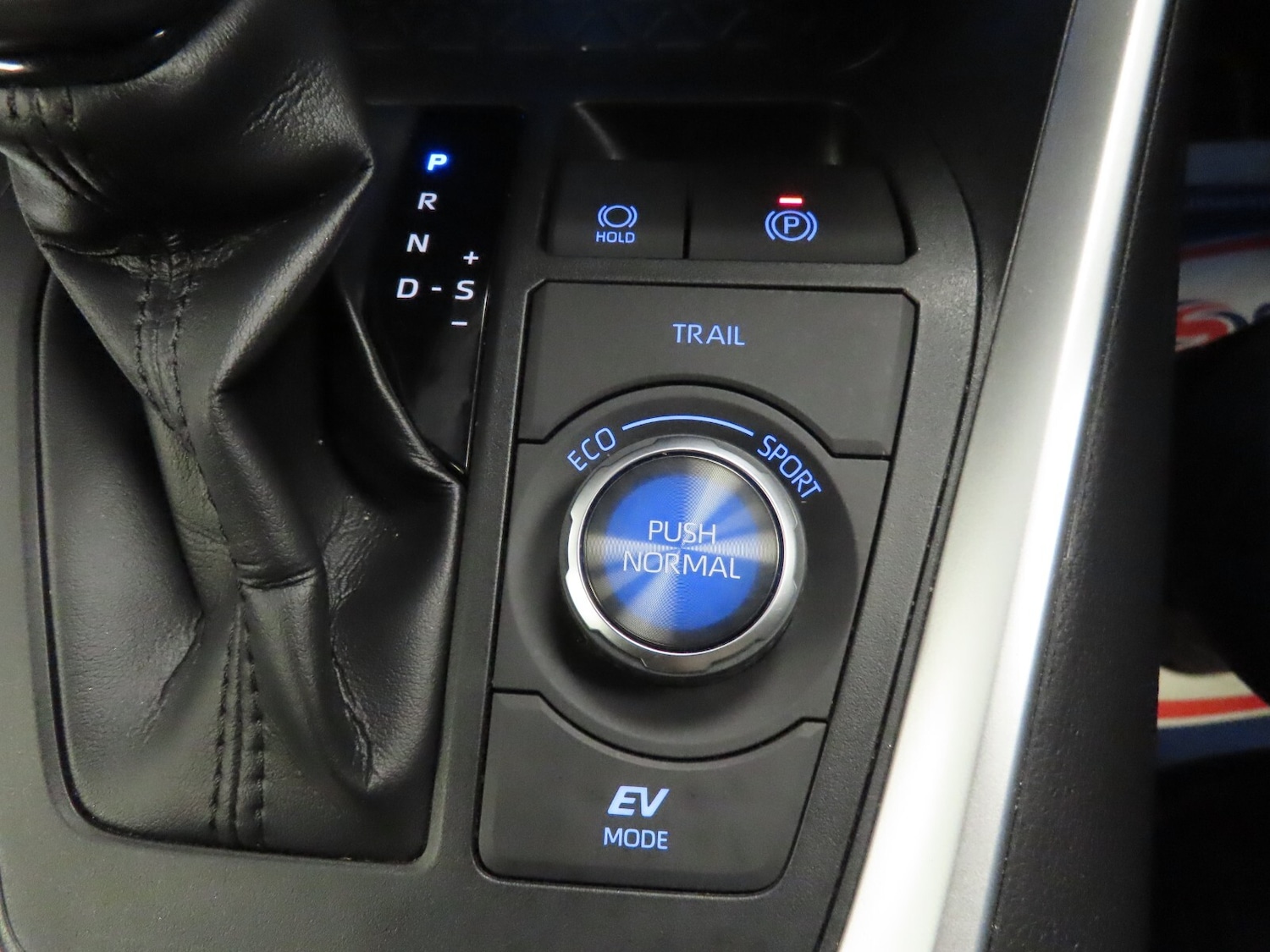 Used Toyota RAV4 2022 for sale - 76404687: Photo 29