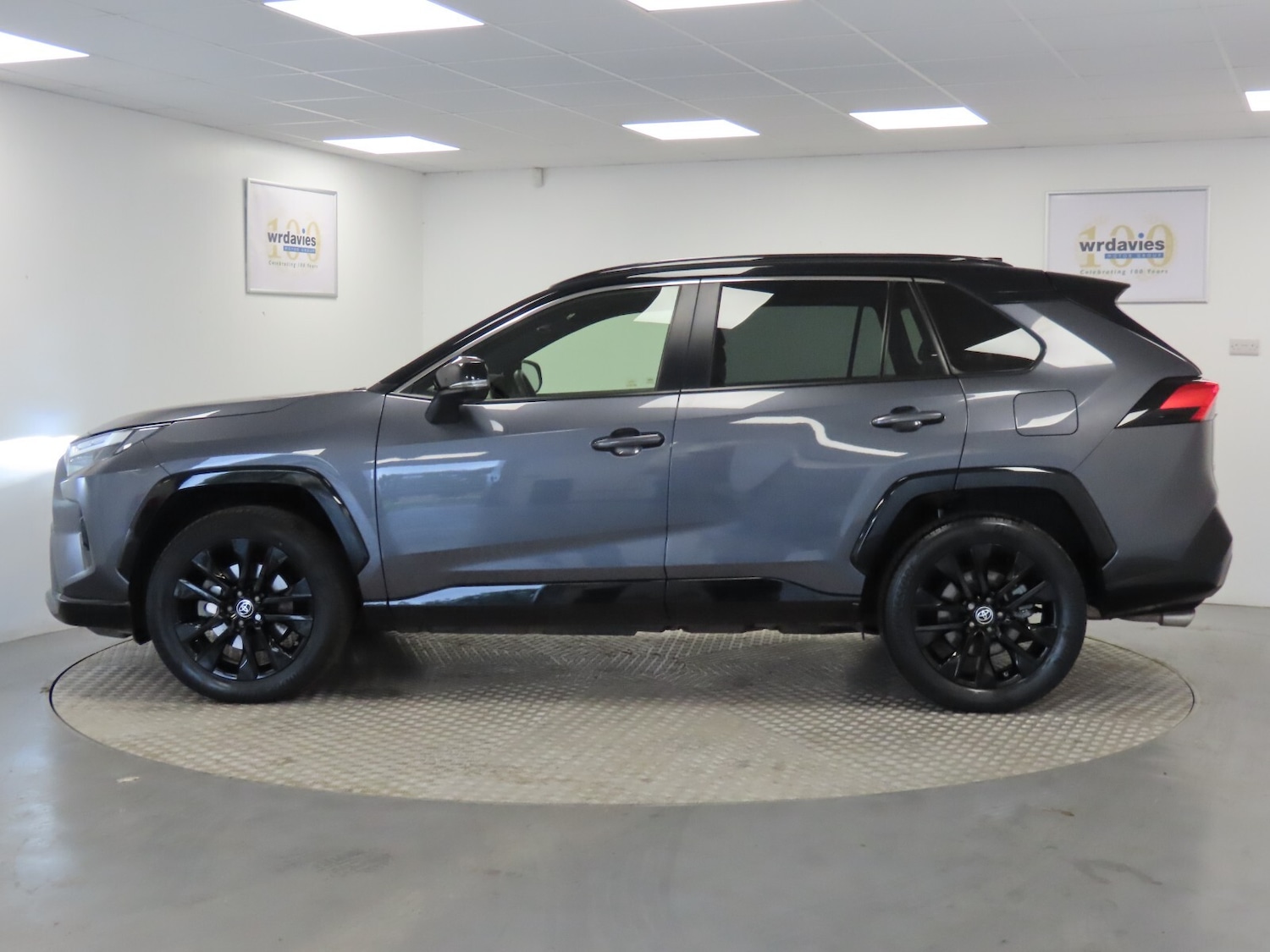 Used Toyota RAV4 2022 for sale - 76404687: Photo 4