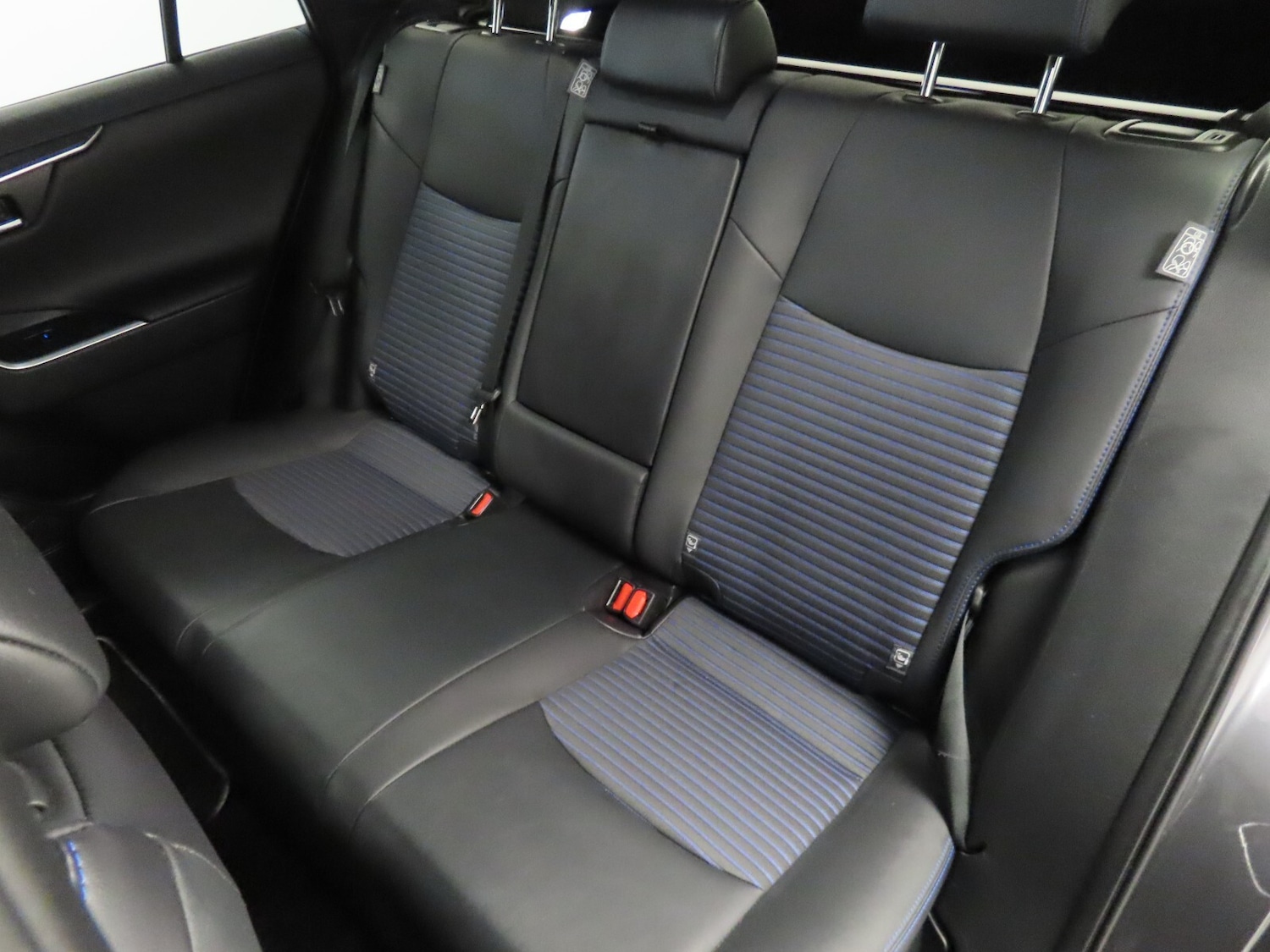 Used Toyota RAV4 2022 for sale - 76404687: Photo 40