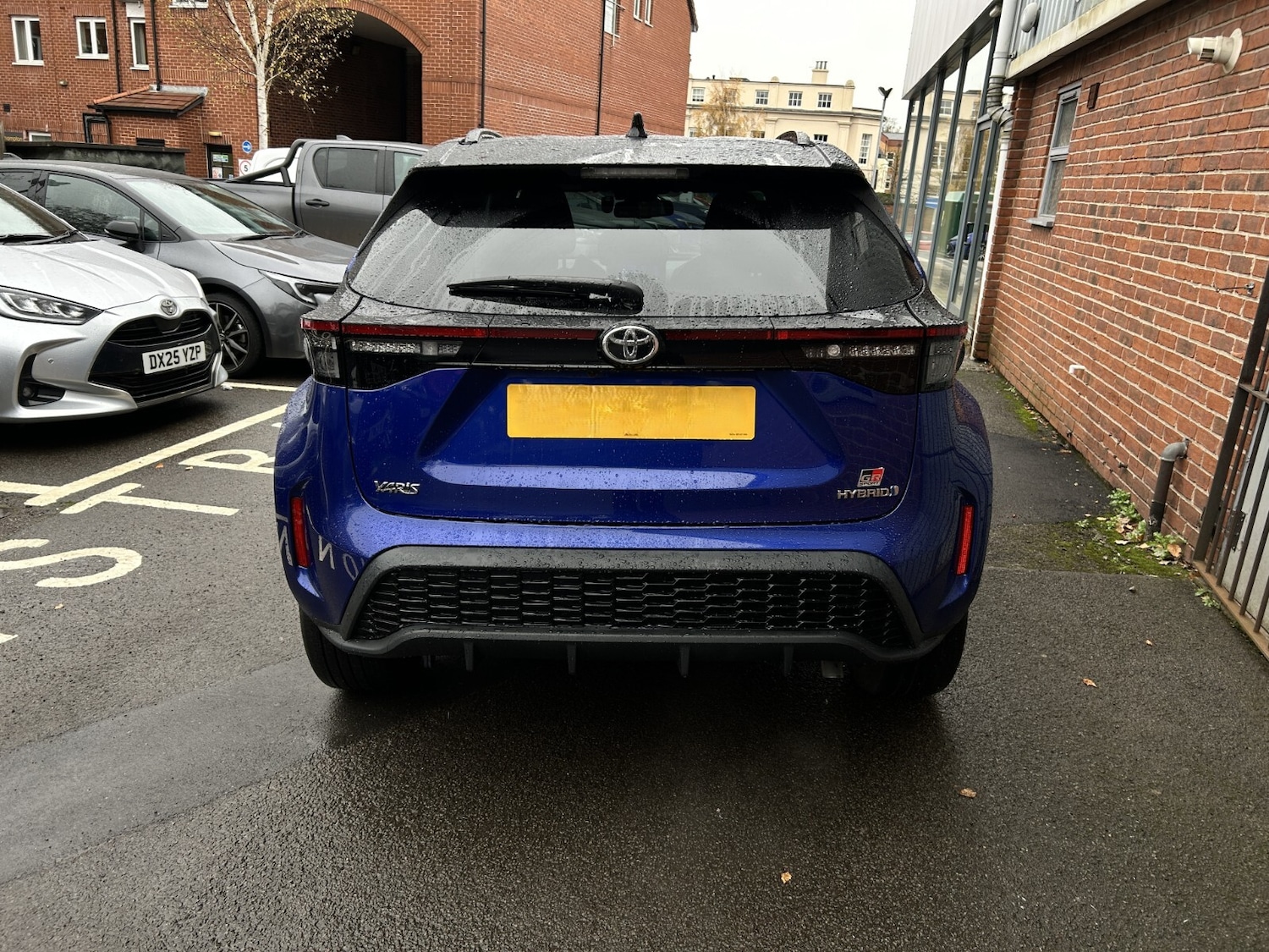 Used Toyota Yaris Cross 2023 for sale - 76602996: Photo 3