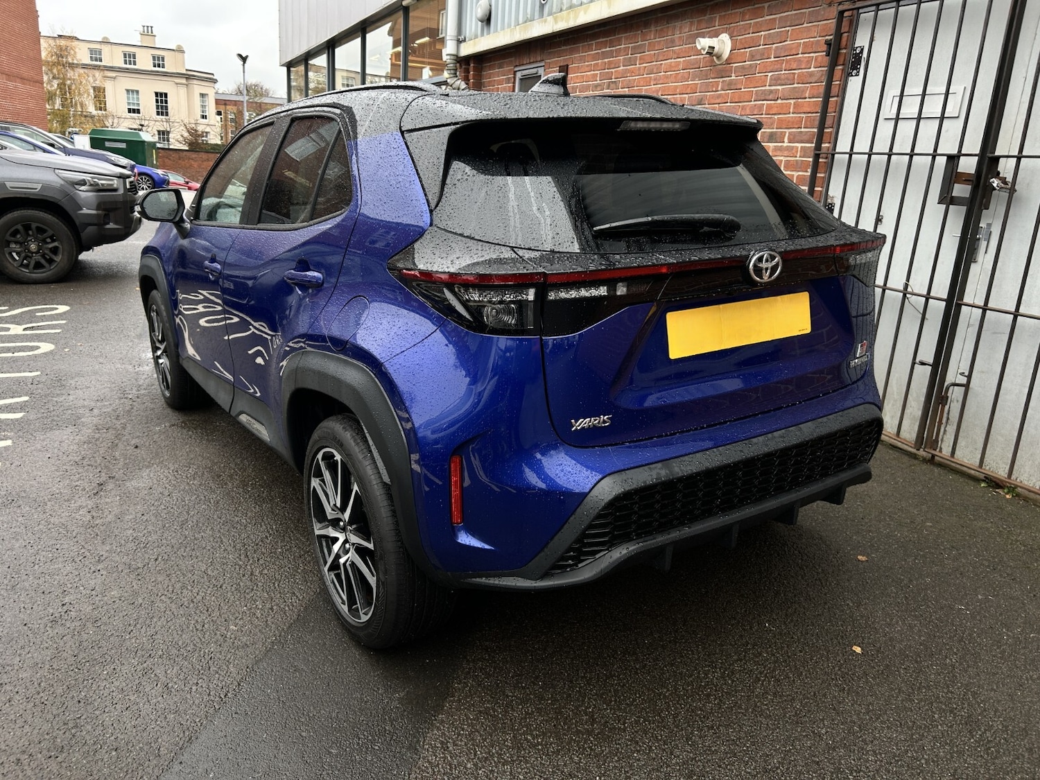 Used Toyota Yaris Cross 2023 for sale - 76602996: Photo 4