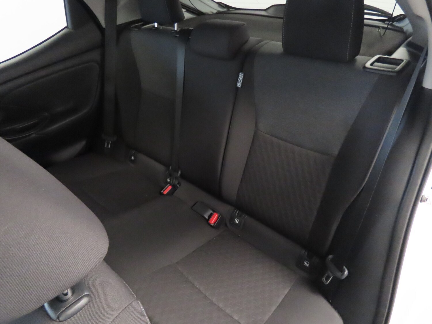 Used Toyota Yaris 2022 for sale - 77499669: Photo 38