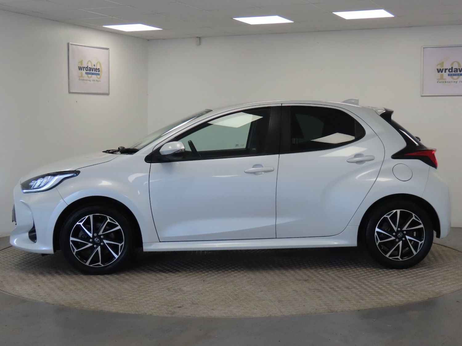 Used Toyota Yaris 2022 for sale - 77499669: Photo 4