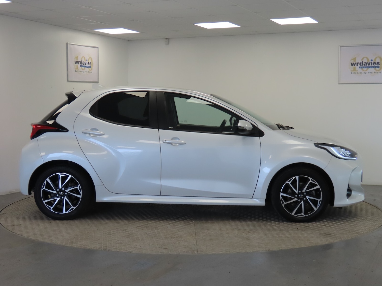 Used Toyota Yaris 2022 for sale - 77499669: Photo 8