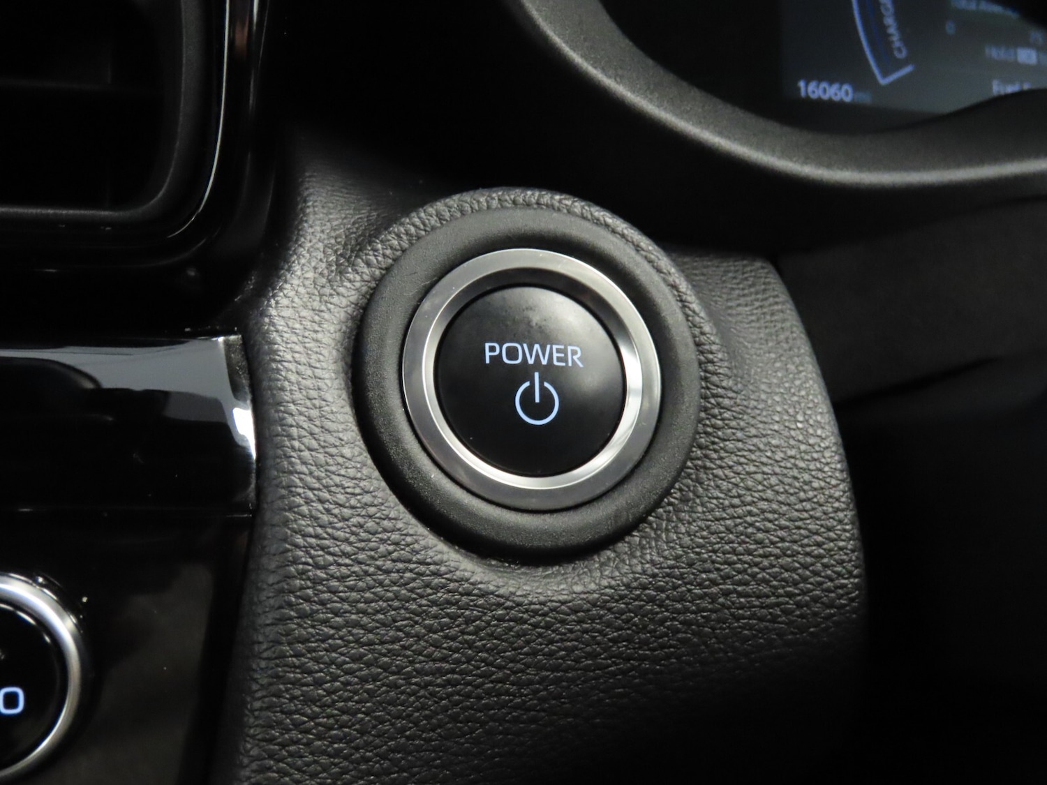 Used Toyota Yaris Cross 2025 for sale - 76276563: Photo 23