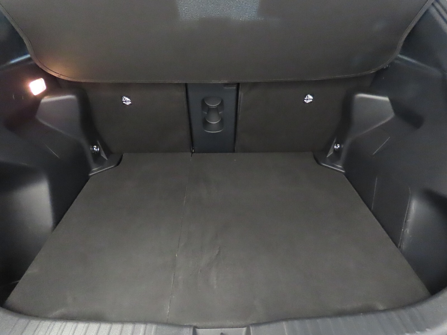 Used Toyota Yaris Cross 2025 for sale - 76276563: Photo 32