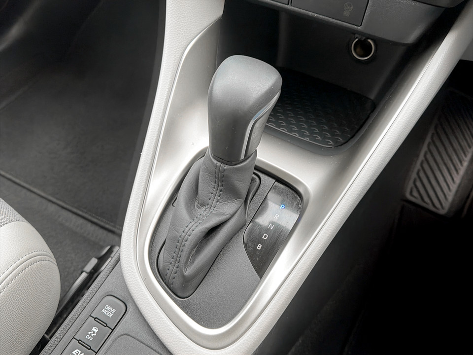 Used Toyota Yaris 2023 for sale - 77988464: Photo 29