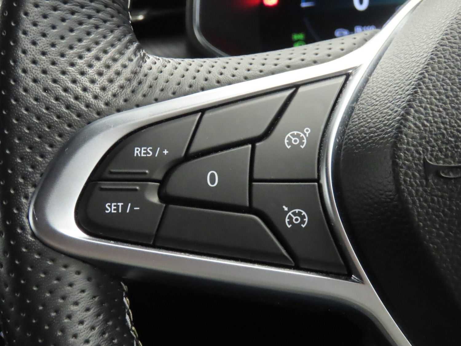 Used Renault Clio 2023 for sale - 77762775: Photo 20