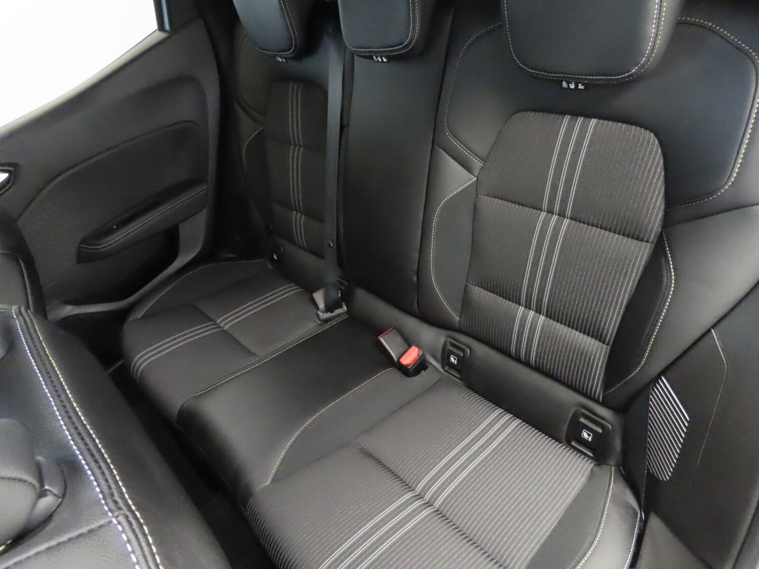 Used Renault Clio 2023 for sale - 77762775: Photo 35