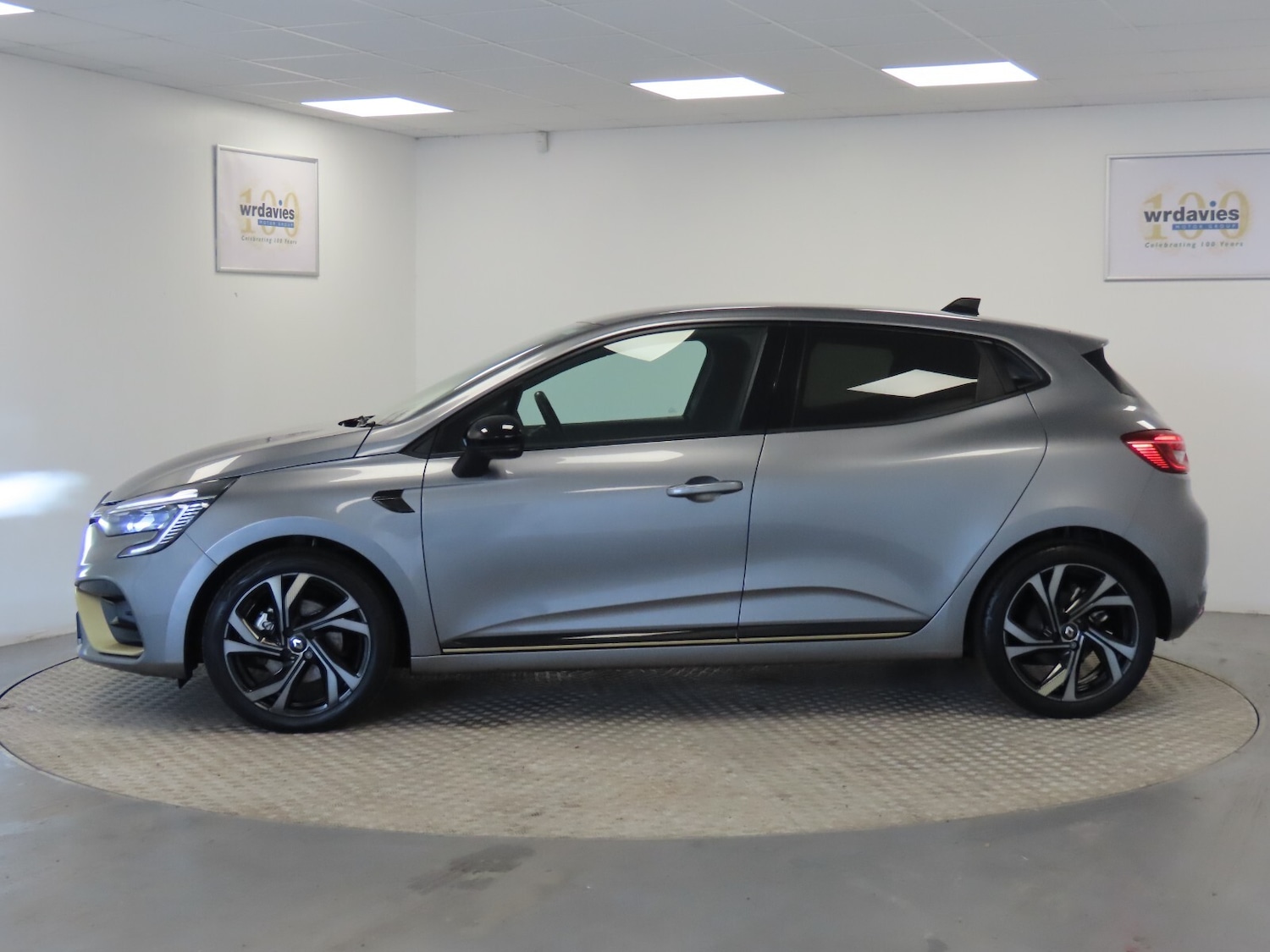 Used Renault Clio 2023 for sale - 77762775: Photo 4