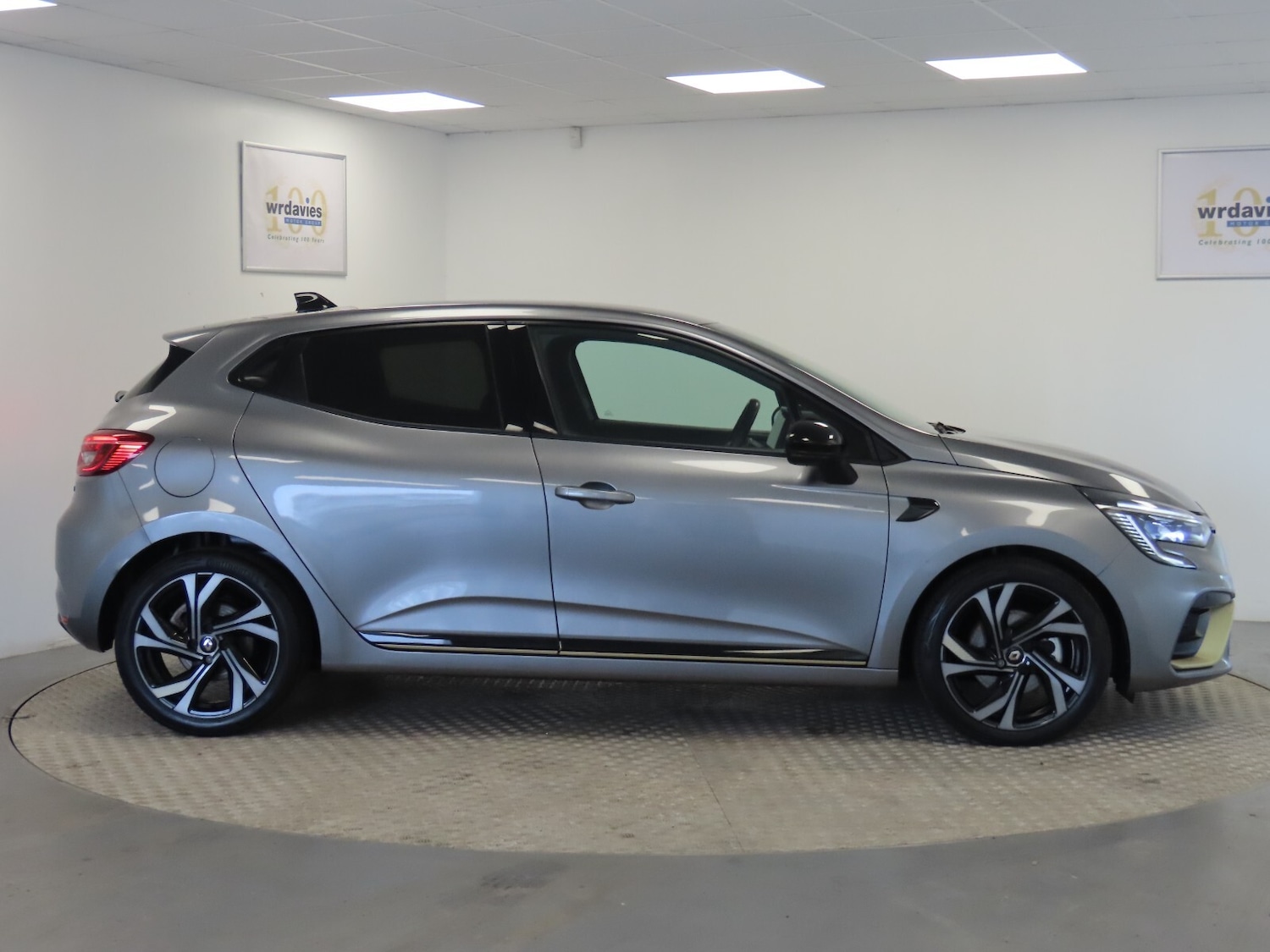 Used Renault Clio 2023 for sale - 77762775: Photo 8