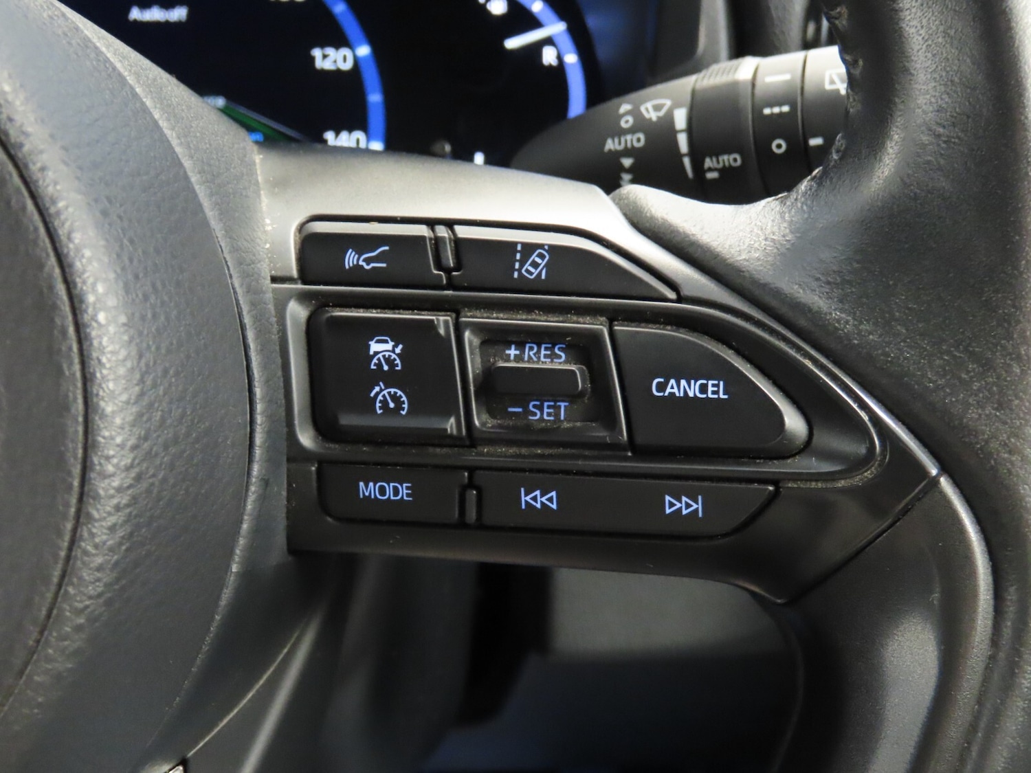 Used Toyota Yaris Cross 2022 for sale - 76276602: Photo 19