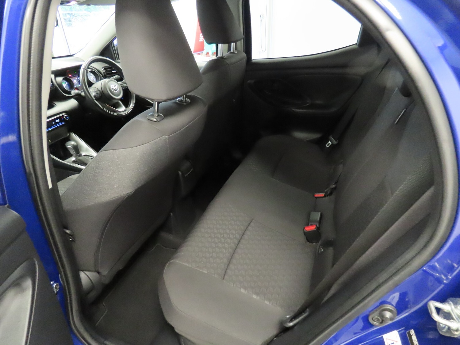 Used Toyota Yaris 2023 for sale - 76321971: Photo 35