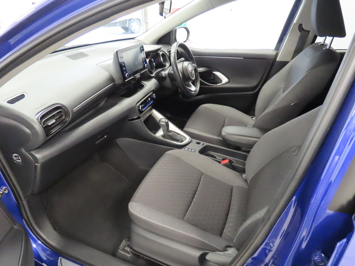 Used Toyota Yaris 2023 for sale - 76321971: Photo 37