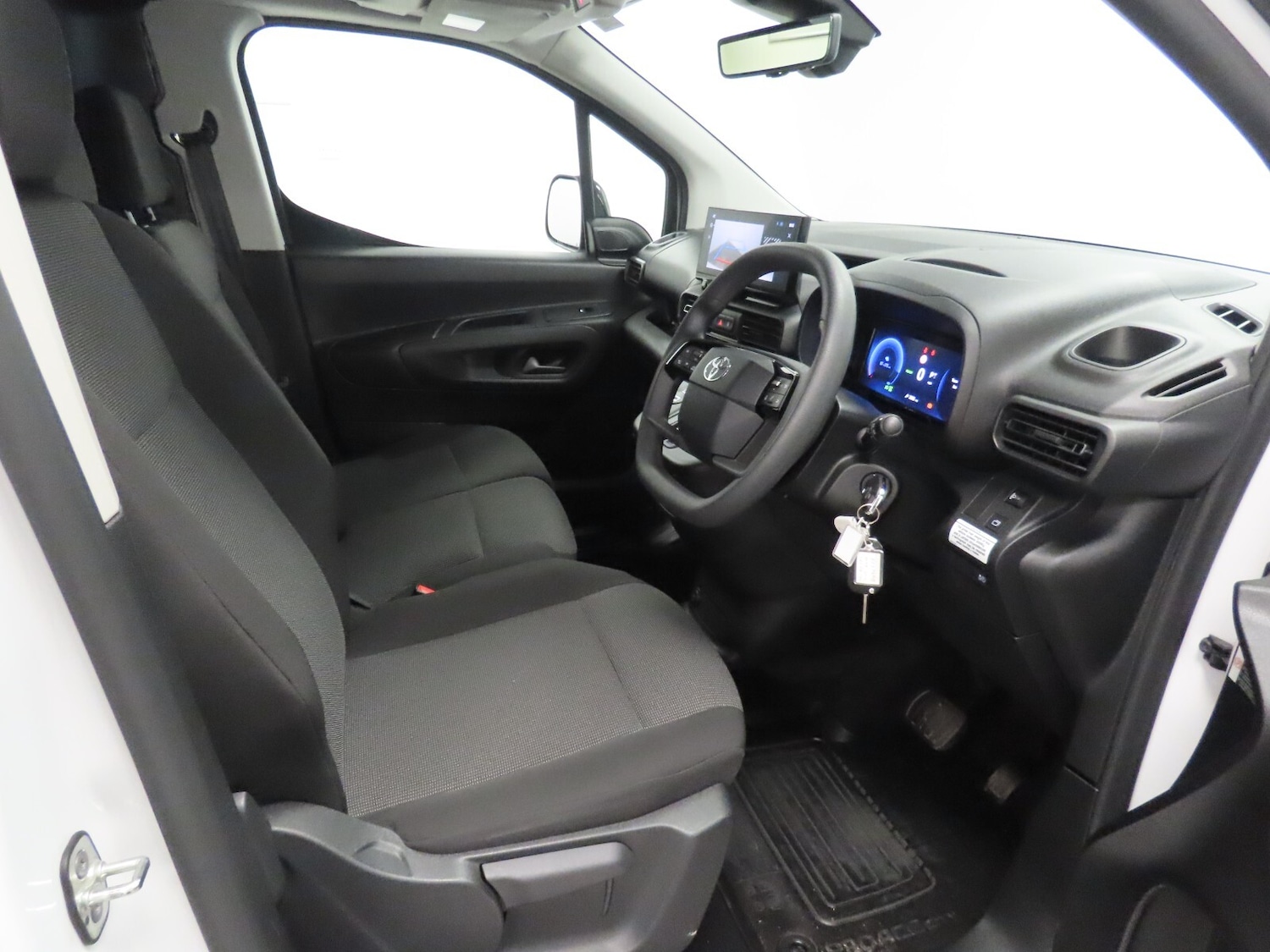 Used Toyota ProAce 2024 for sale - 76647869: Photo 15