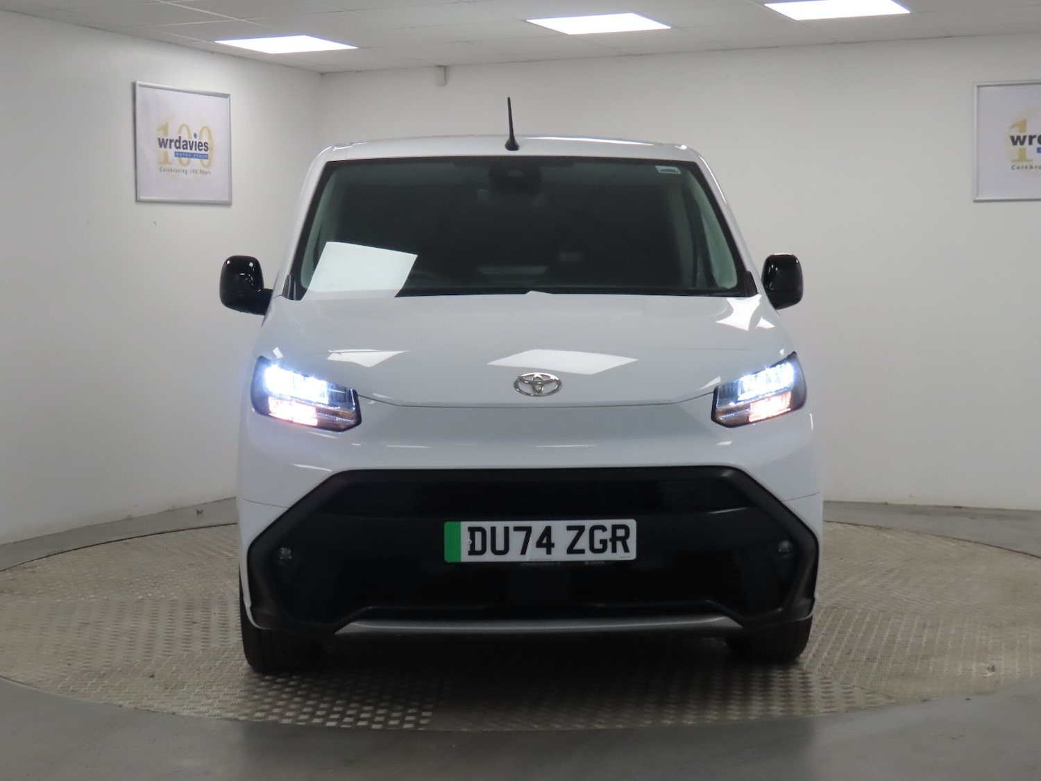 Used Toyota ProAce 2024 for sale - 76647869: Photo 2