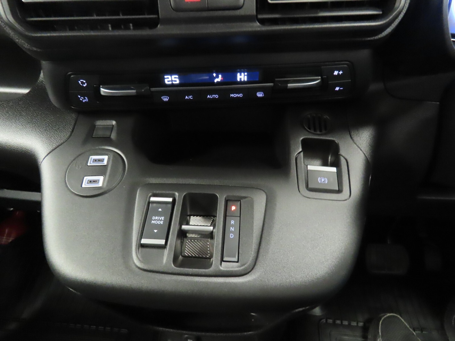 Used Toyota ProAce 2024 for sale - 76647869: Photo 27