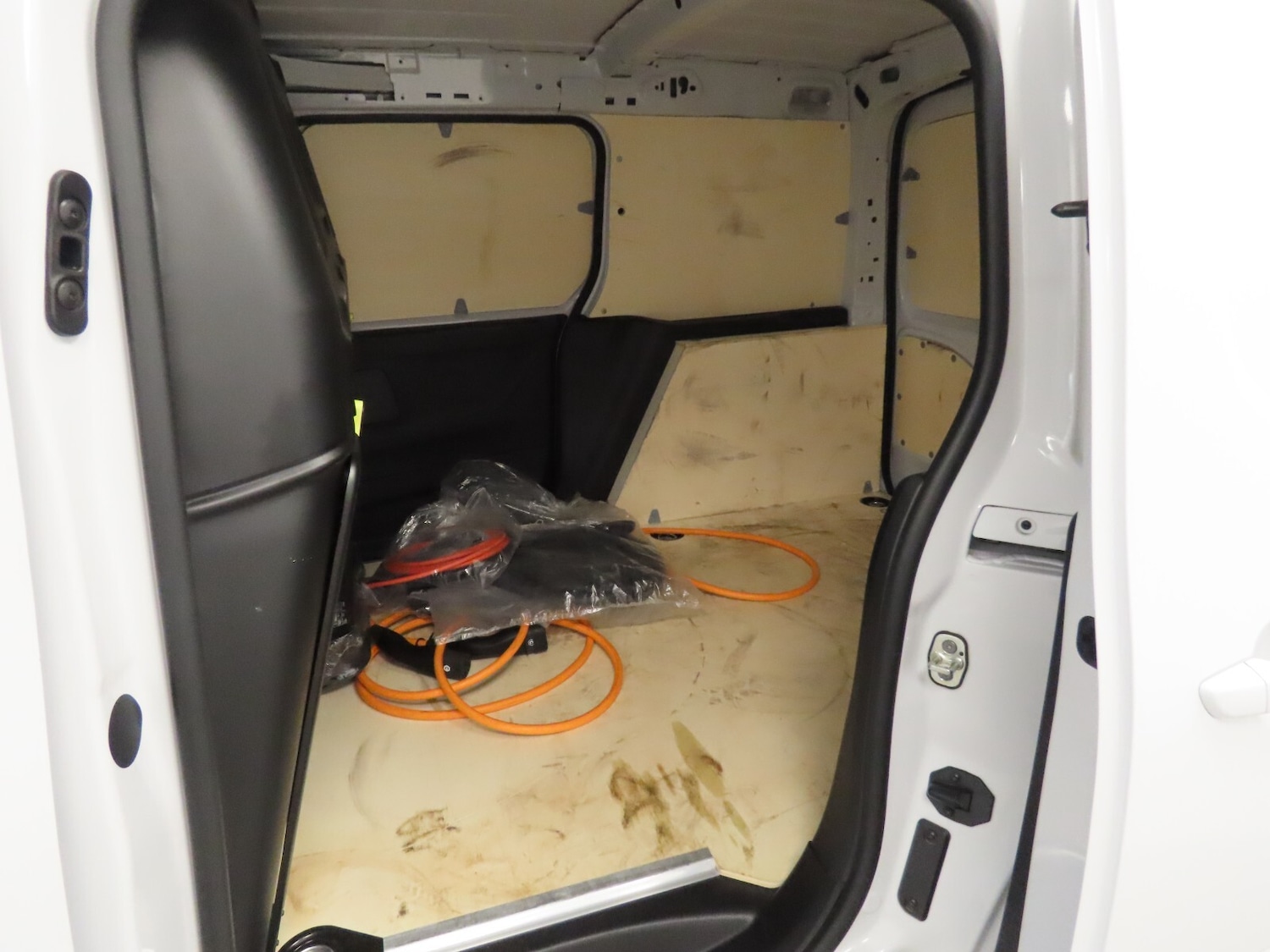 Used Toyota ProAce 2024 for sale - 76647869: Photo 33