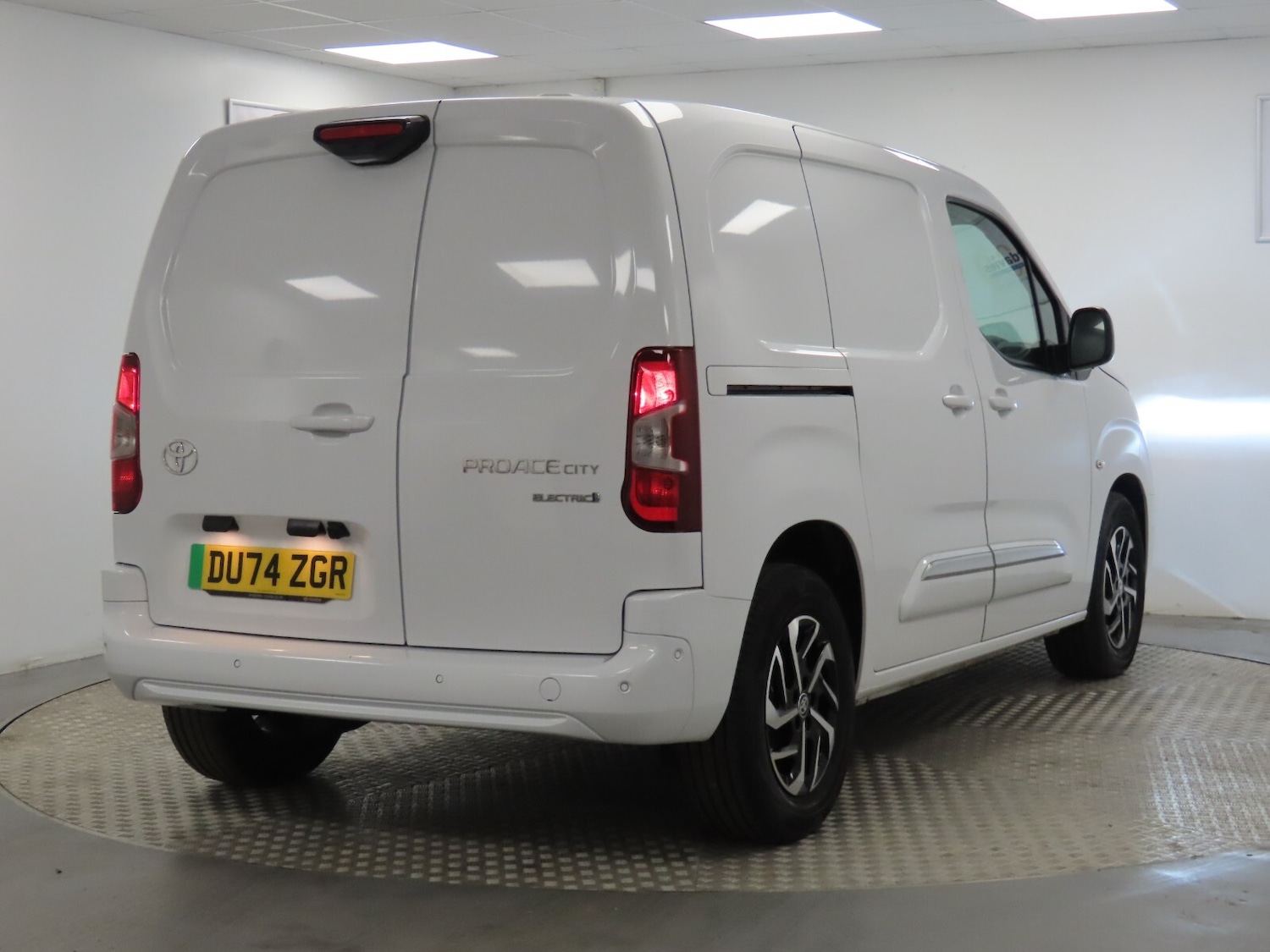 Used Toyota ProAce 2024 for sale - 76647869: Photo 7