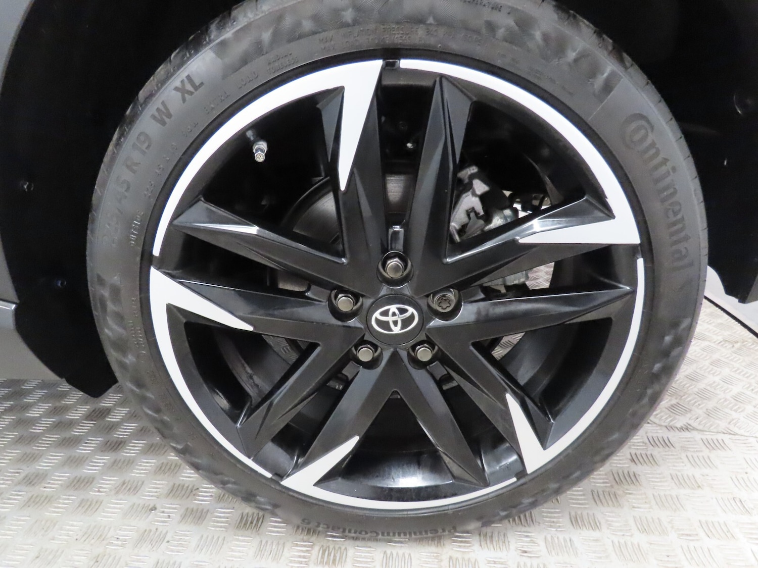 Used Toyota C-HR 2022 for sale - 76276229: Photo 12