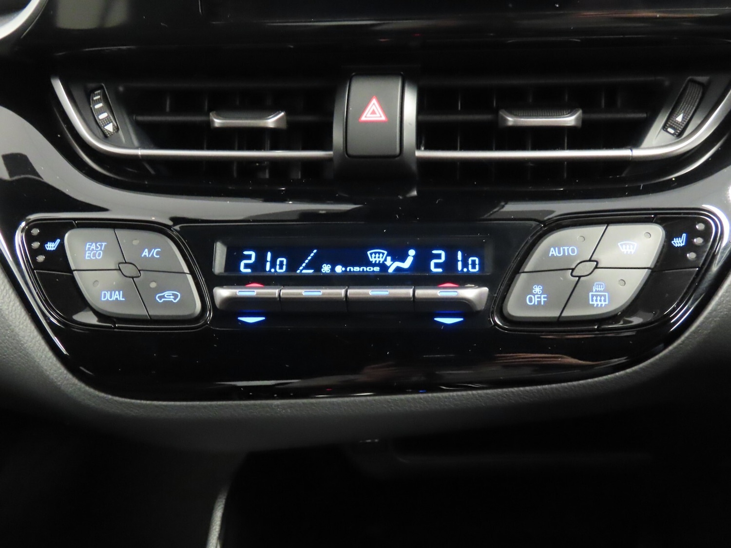 Used Toyota C-HR 2022 for sale - 76276229: Photo 23