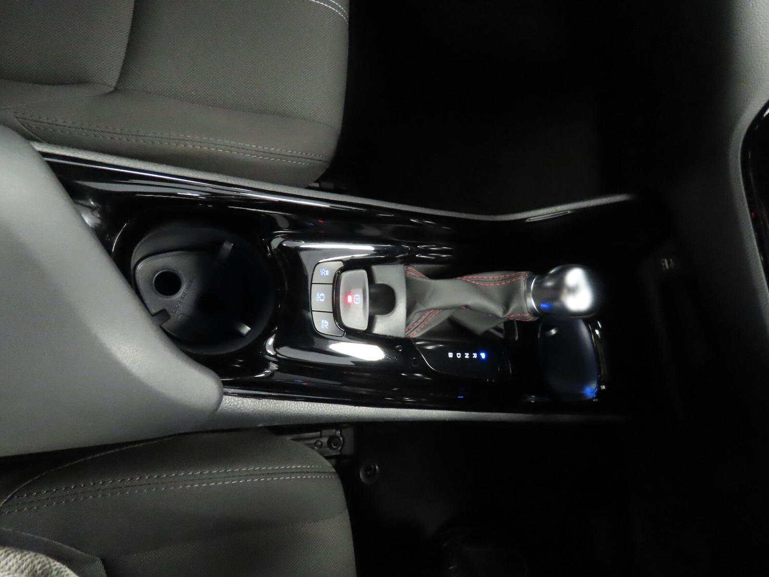 Used Toyota C-HR 2022 for sale - 76276229: Photo 28