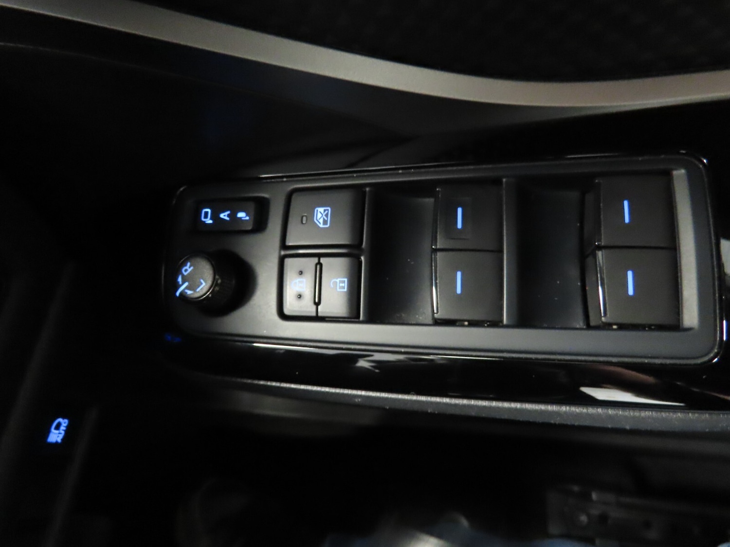 Used Toyota C-HR 2022 for sale - 76276229: Photo 29