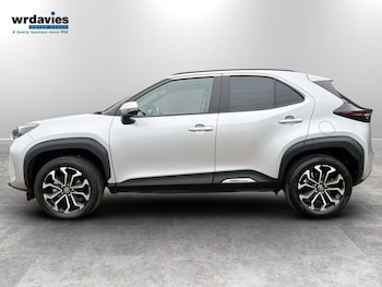 Used Toyota Yaris Cross 2024 for sale - 77965186: Photo