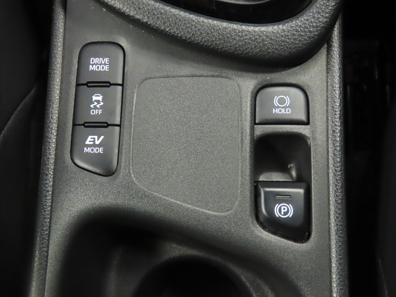 Used Toyota Yaris 2024 for sale - 76452095: Photo 27